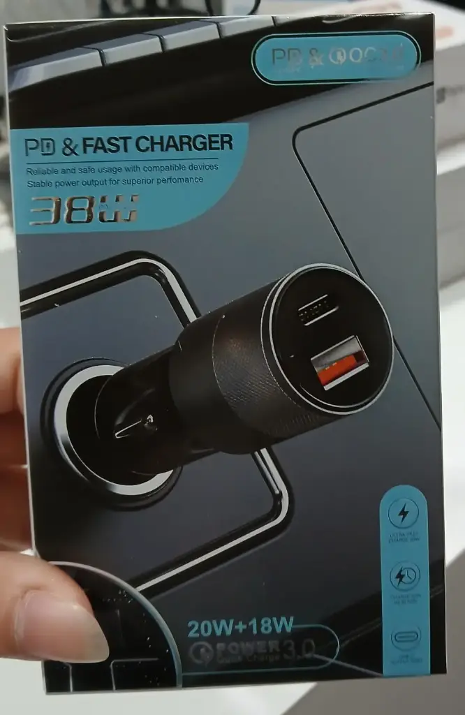 CARGADOR DE AUTO CABEZAL PD 20W+18W
